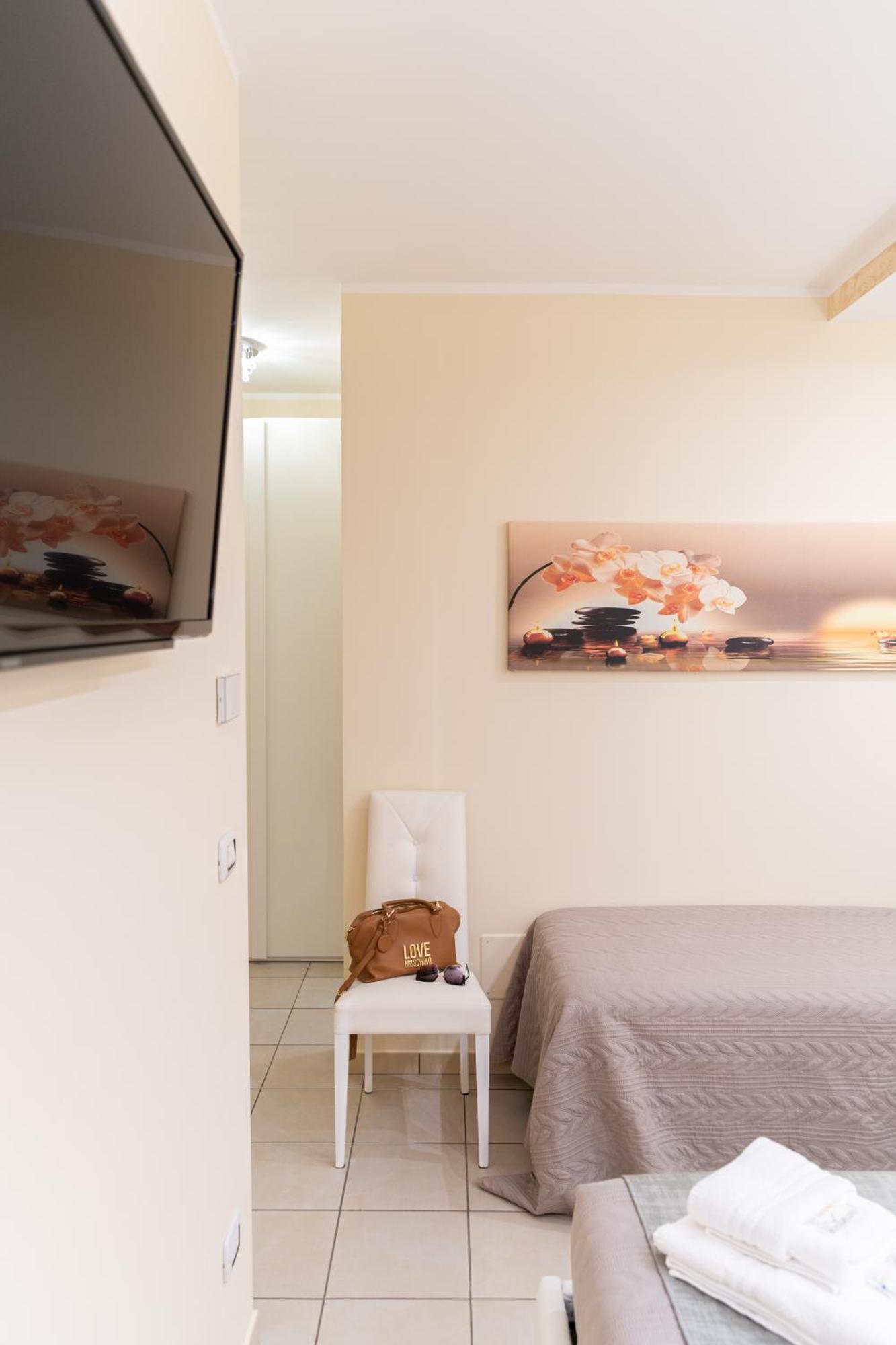 B&B Golden House & Spa Rose Esterno foto