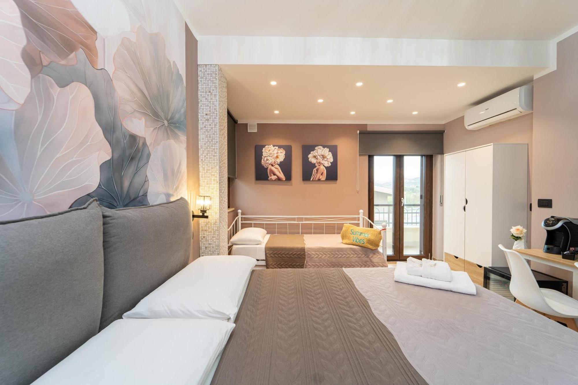 B&B Golden House & Spa Rose Esterno foto